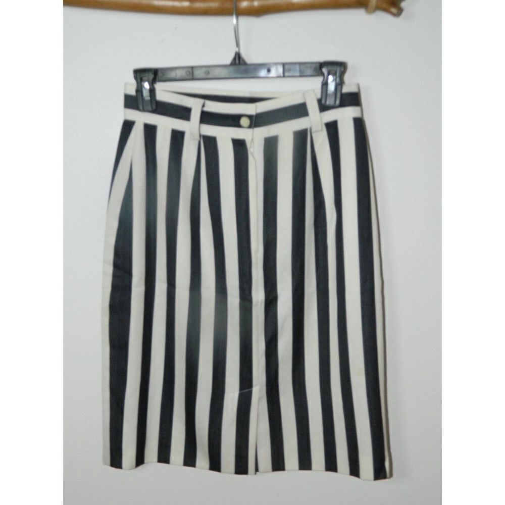 Mondi Skirt Size 36 Black White Stripped Wool Blend Vintage Slit Back Mini - Picture 5 of 7